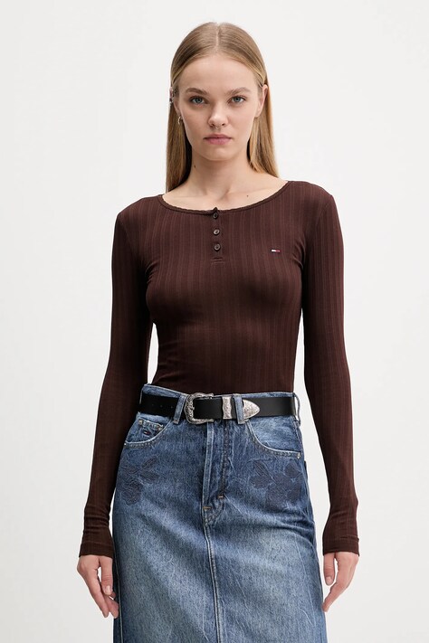 Μακρυμάνικο Tommy Jeans χρώμα: καφέ, DW0DW21575
