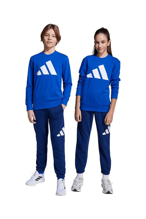 Детски анцуг adidas в синьо JV9923