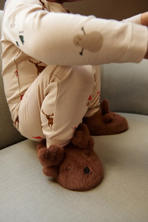 Παιδικές παντόφλες Liewood Aviaja Reindeer Slippers χρώμα: καφέ, LW19884