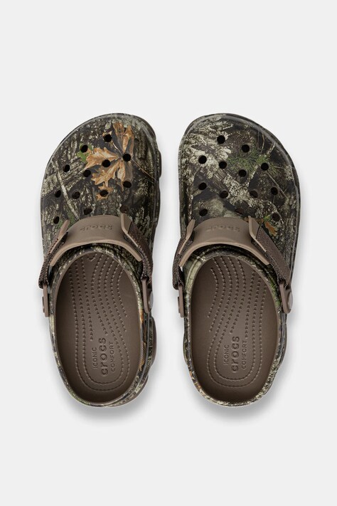 Crocs klapki Realtree Apx At Clog kolor multicolor 211737