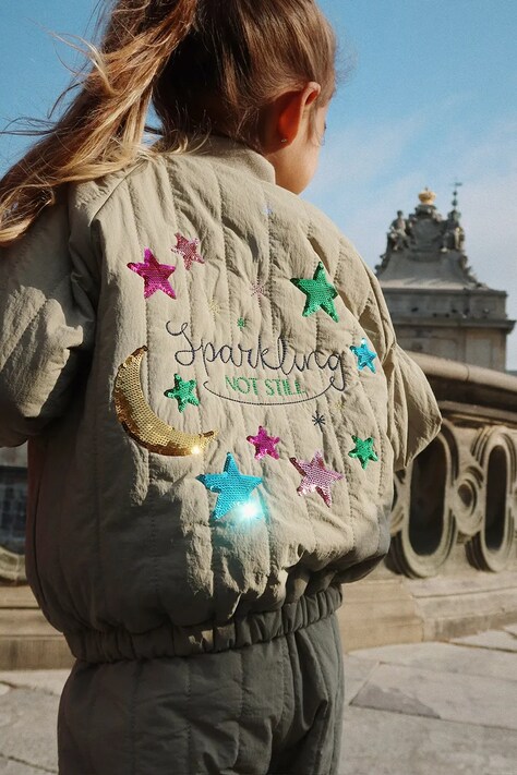 Konges Sløjd kurtka JUNO SEQUIN BOMBER JACKET kolor zielony KS103490