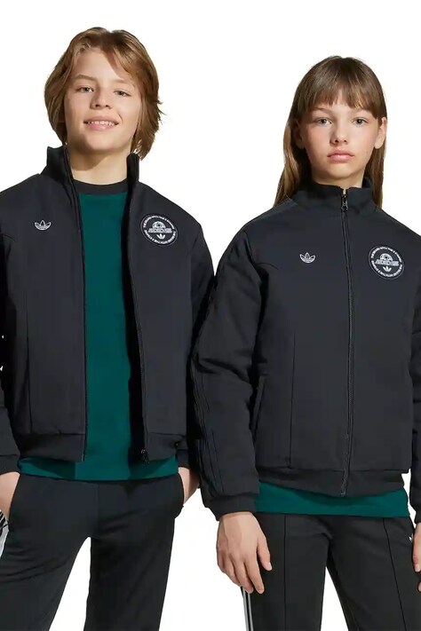 Памучно яке adidas Originals в черно JV7706