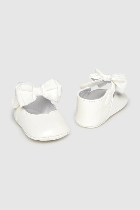 Mayoral Newborn buty niemowlęce kolor beżowy 9961