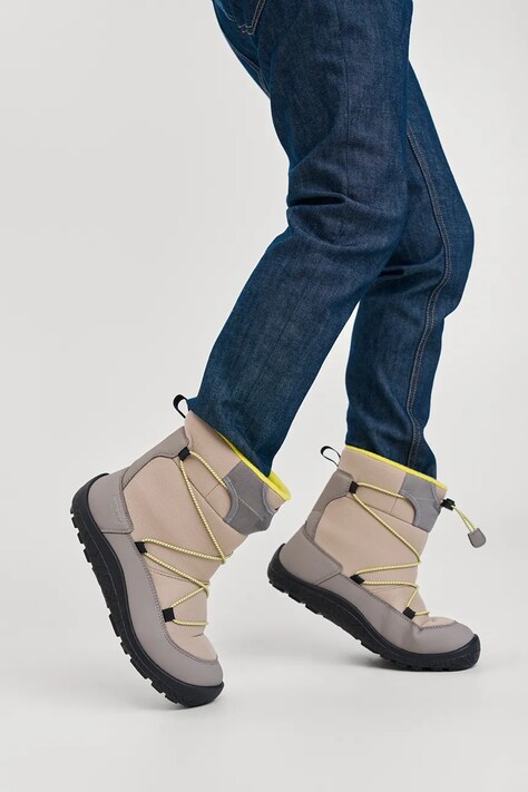 Детские зимние сапоги Reima Ensilumi Junior цвет бежевый 5400162A