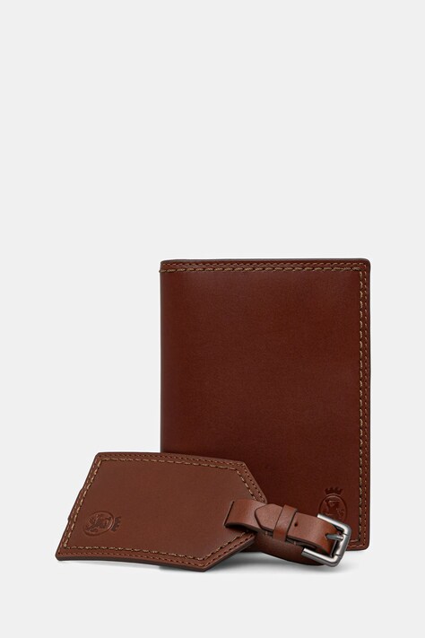 Tommy Hilfiger etui na paszport i zawieszka do bagażu kolor brązowy AM0AM13780