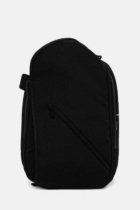 Cote&Ciel plecak Isar M Round Carbon kolor czarny duży gładki 29201.001