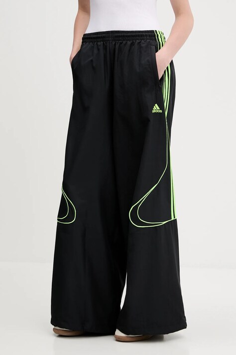 Спортен панталон adidas Originals Teamgeist в черно с десен JV7478