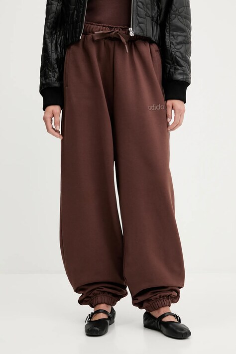 Спортивні штани adidas Originals Essentials колір коричневий однотонні JW0986