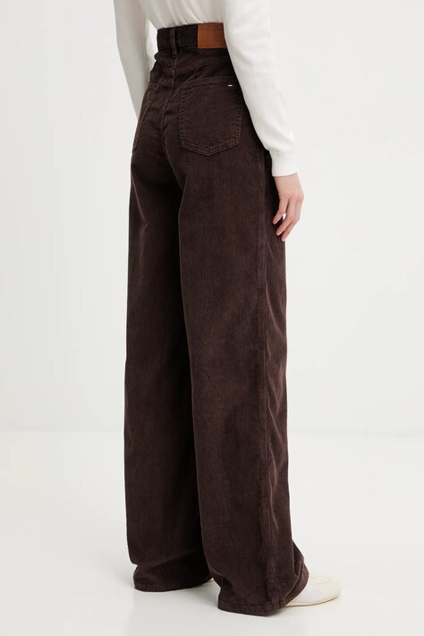 Tommy Jeans spodnie sztruksowe damskie kolor brązowy dzwony high waist DW0DW21700