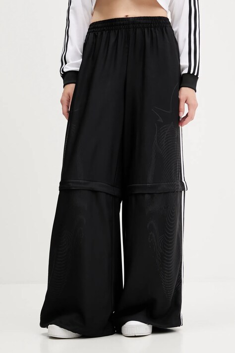 Спортивные штаны adidas Originals Oversized Trackpants цвет чёрный с аппликацией KE9783