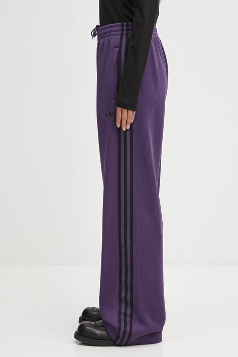 adidas Originals spodnie dresowe Firebird Tp damskie kolor fioletowy z aplikacją JV7523
