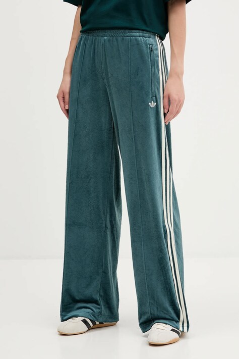 adidas Originals spodnie dresowe welurowe Fb Liberty Tp damskie kolor zielony z aplikacją JW5268