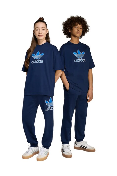 adidas Originals spodnie dresowe bawełniane dziecięce kolor granatowy z nadrukiem JV8577