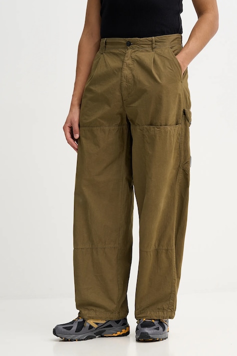 C.P. Company spodnie bawełniane męskie kolor zielony w fasonie cargo 19CMPA065A110324G