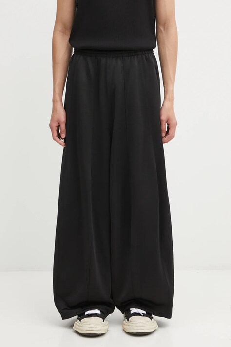 Needles spodnie dresowe męskie kolor czarny gładkie RW335