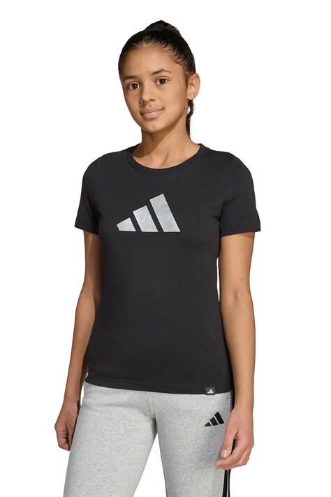 Детска памучна тениска adidas в черно JV5262