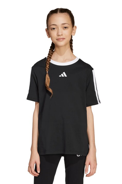 Детска памучна тениска adidas в черно JW8627