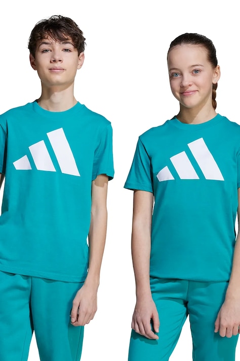 adidas t-shirt bawełniany dziecięcy kolor turkusowy z nadrukiem JV9885