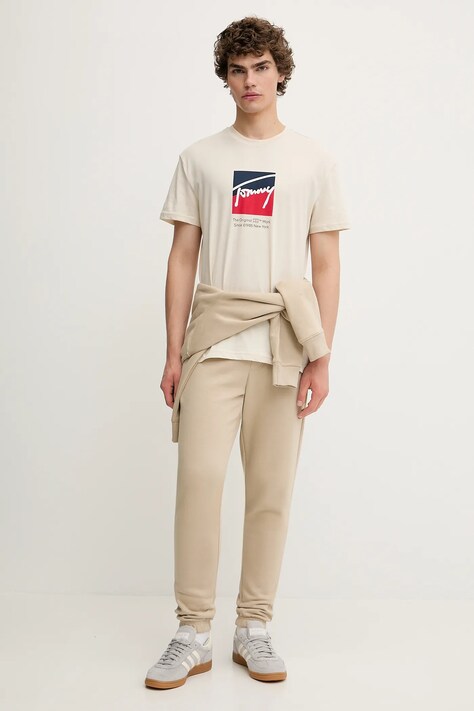 Tommy Jeans tricou din bumbac culoarea bej, cu imprimeu, DM0DM21940