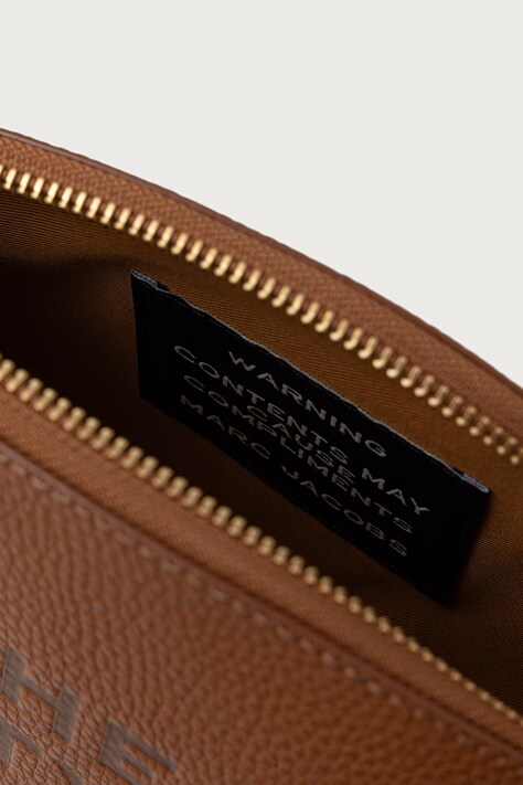 MARC JACOBS Kosmetyczka skórzana THE BEAUTY BAG brązowa 2R4SCP003S02