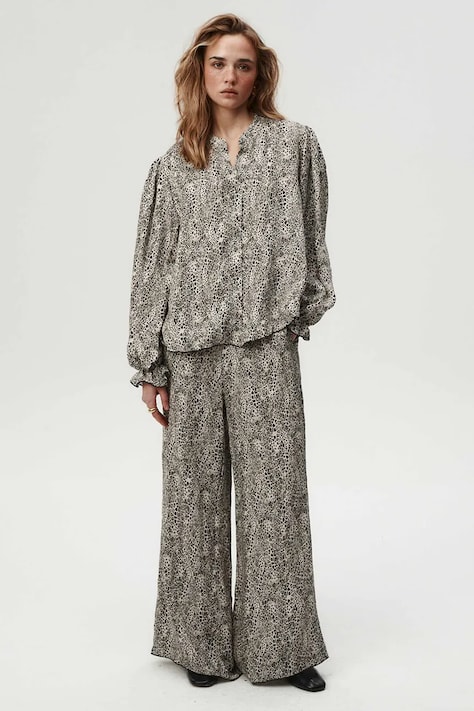 Undress Code πουκαμίσα γυναικεία με cupro Flow γκρί με animal print 1359