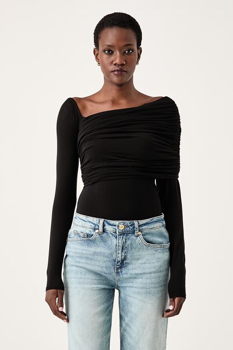 Guess Body za žene s dodatkom vune x LEONIE HANNE crno bez uzorka W6BP53 K8104