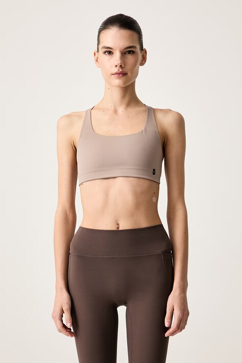On Biustonosz do jogi Studio brązowy 1WG31875013