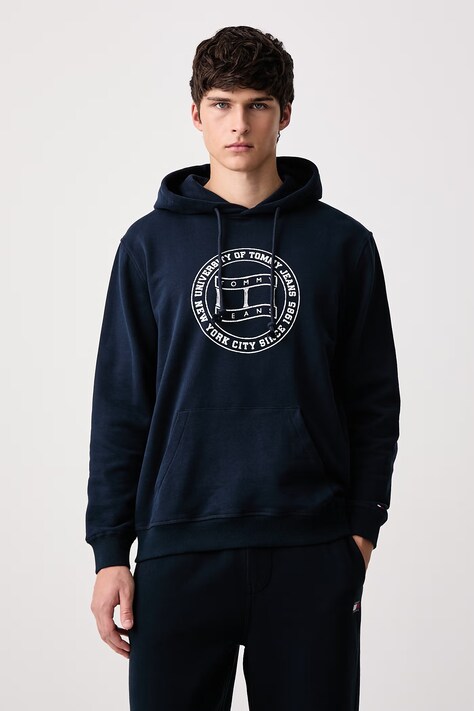Tommy Jeans Mikina s kapucí pánská bavlněná námořnická modř DM0DM23579