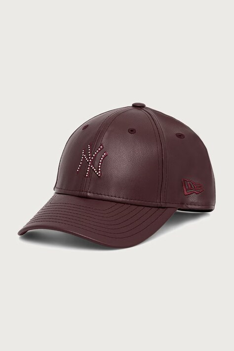 New Era Czapka z daszkiem z imitacji skóry DIAMANTE PU 9FORTY® MC bordowa 60915834
