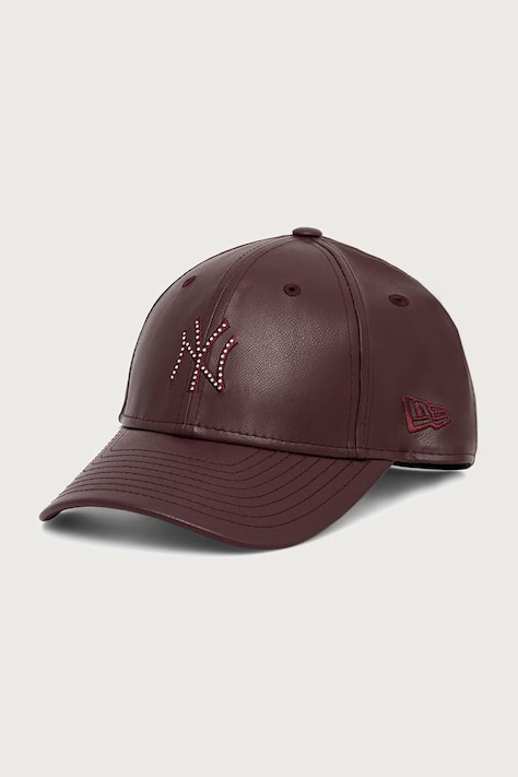 New Era Czapka z daszkiem z imitacji skóry DIAMANTE PU 9FORTY® MC bordowa 60915834