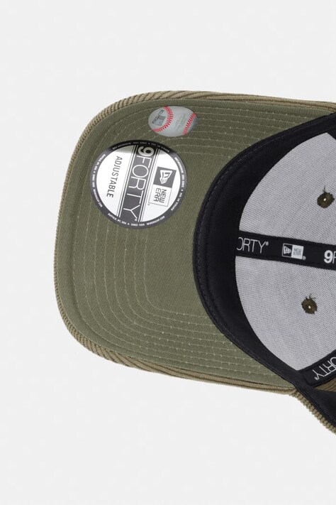 New Era бейсболка вельветова SOFT CORD 940 NYY — AW26-CAUZZR, зелений — фото 4