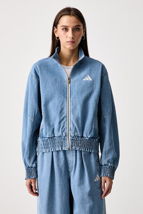adidas Traper jakna za žene od pamuka Denim Pack plava KV0625