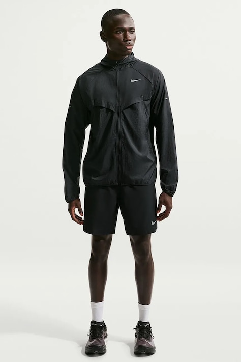 Nike Αθλητικό μπουφάν ανδρικό Stride UV Repel μαύρο HV4548.010