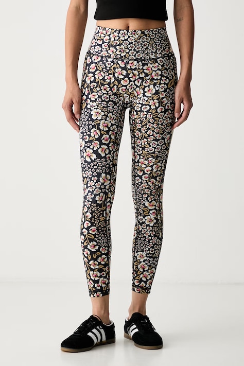 adidas legginsy sportowe damskie x Farm Rio czarne regular waist KR0230