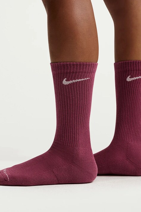Nike Sportswear Skarpety z bawełną Everyday Elevated 6-pack beżowe HQ8021.910