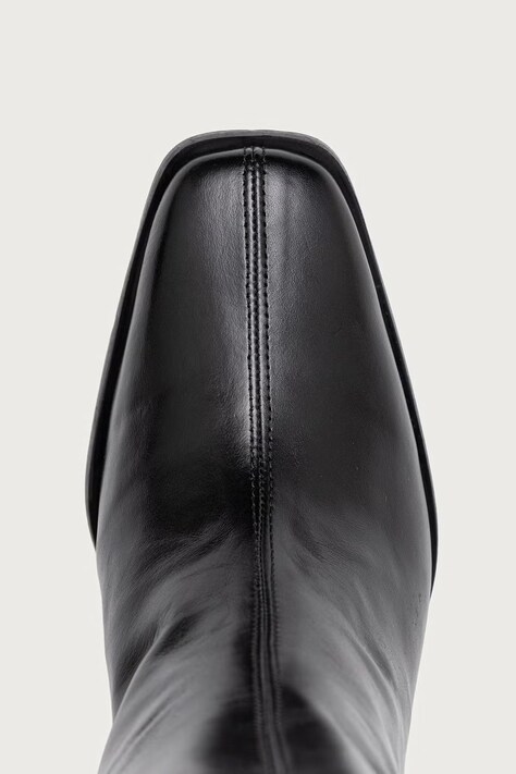 BOSS чоботи жіночі шкіряні Anyah — AW26-OBDW31, чорний — фото 4
