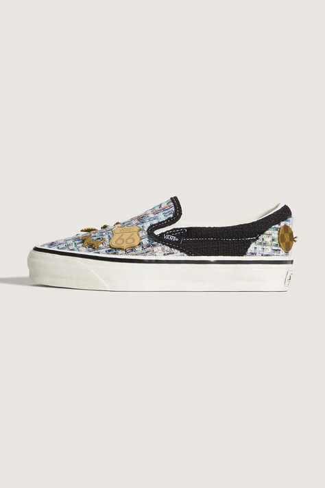 Vans LX Classic Slip-On 98 πάνινα sneakers Γυναικεία μαύρα χαμηλά VN000D9WY281