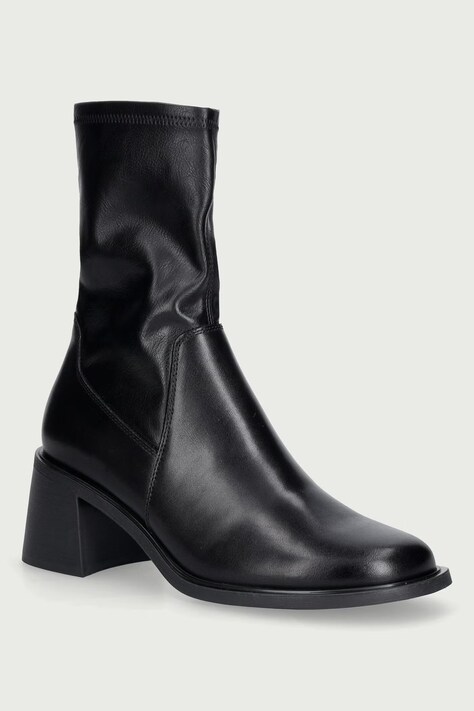 Vagabond Shoemakers Gležnjače za žene od kože VEGA crne 6251-202-20