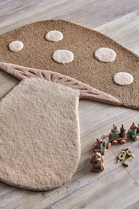 Bloomingville MINI Dywanik dziecięcy wełniany Mushroom Rug czerwony 82063675