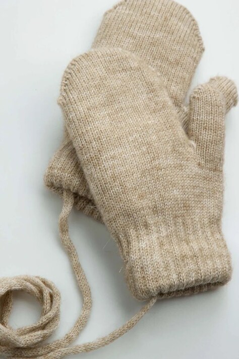 Coccodrillo Rękawiczki dziecięce beżowe ACCESSORIES WINTER BOY