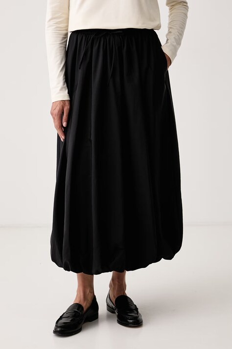 Weekend Max Mara Spódnica WKDCIURMA czarna gładka 2625106061600