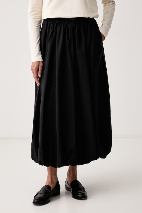 Weekend Max Mara Spódnica WKDCIURMA czarna gładka 2625106061600