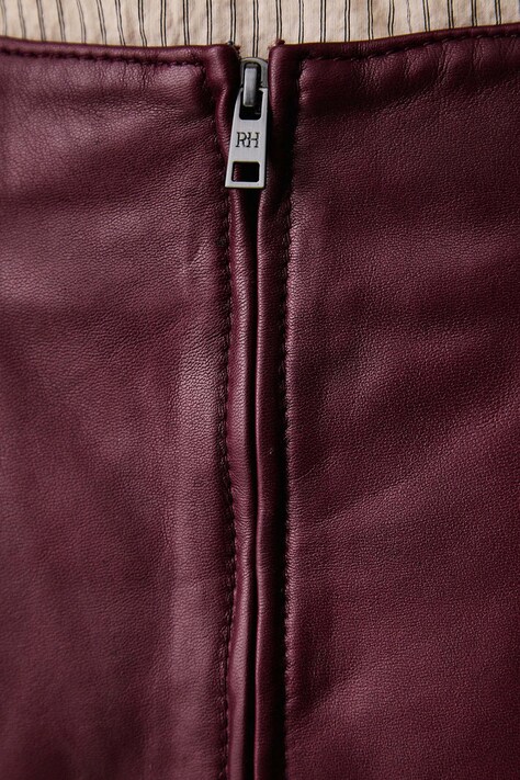 Pedro del Hierro спідниця з імітації шкіри — AW26-SDDZT4, бордо — фото 4