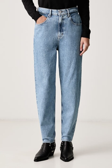 Tommy Jeans Jeansy mom fit damskie niebieskie DW0DW21392