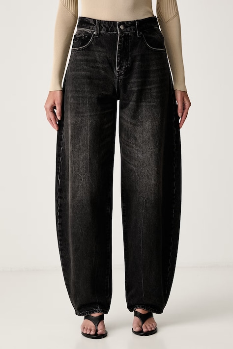 Armani Exchange barrel traperice za žene crne XW002757 AF23711