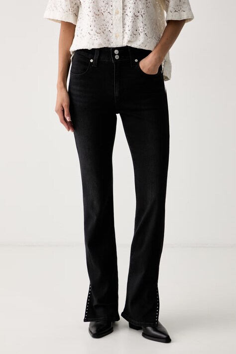 Levi's bootcut kavbojke ženske 725 STUDDED SLIT HEM črne 008T4