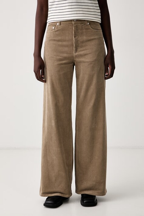 A.P.C. spodnie wide leg damskie sztruksowe jean clyde beżowe high waist COHBB.F09246
