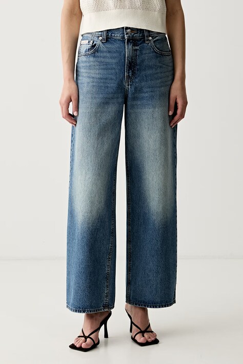 Calvin Klein Jeans kavbojke relaxed kroja ženske modre LV047G912G