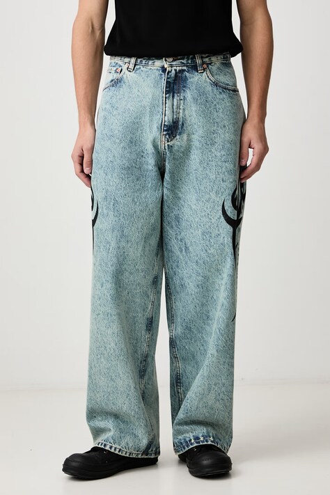 Vetements Graffiti Tribal джинси relaxed fit чоловічі блакитні MH27DJ089LB