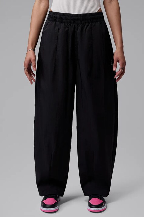 Jordan Spodnie damskie Brooklyn czarne regular waist IM6952.010